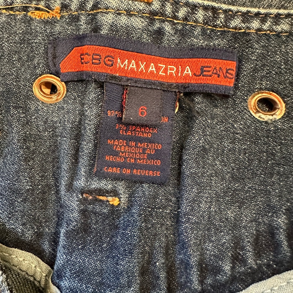 Vintage Y2K BCBG Faded Medium Wash Denim Bronze Grommet Trim Skirt Size 6 - Picture 6 of 7